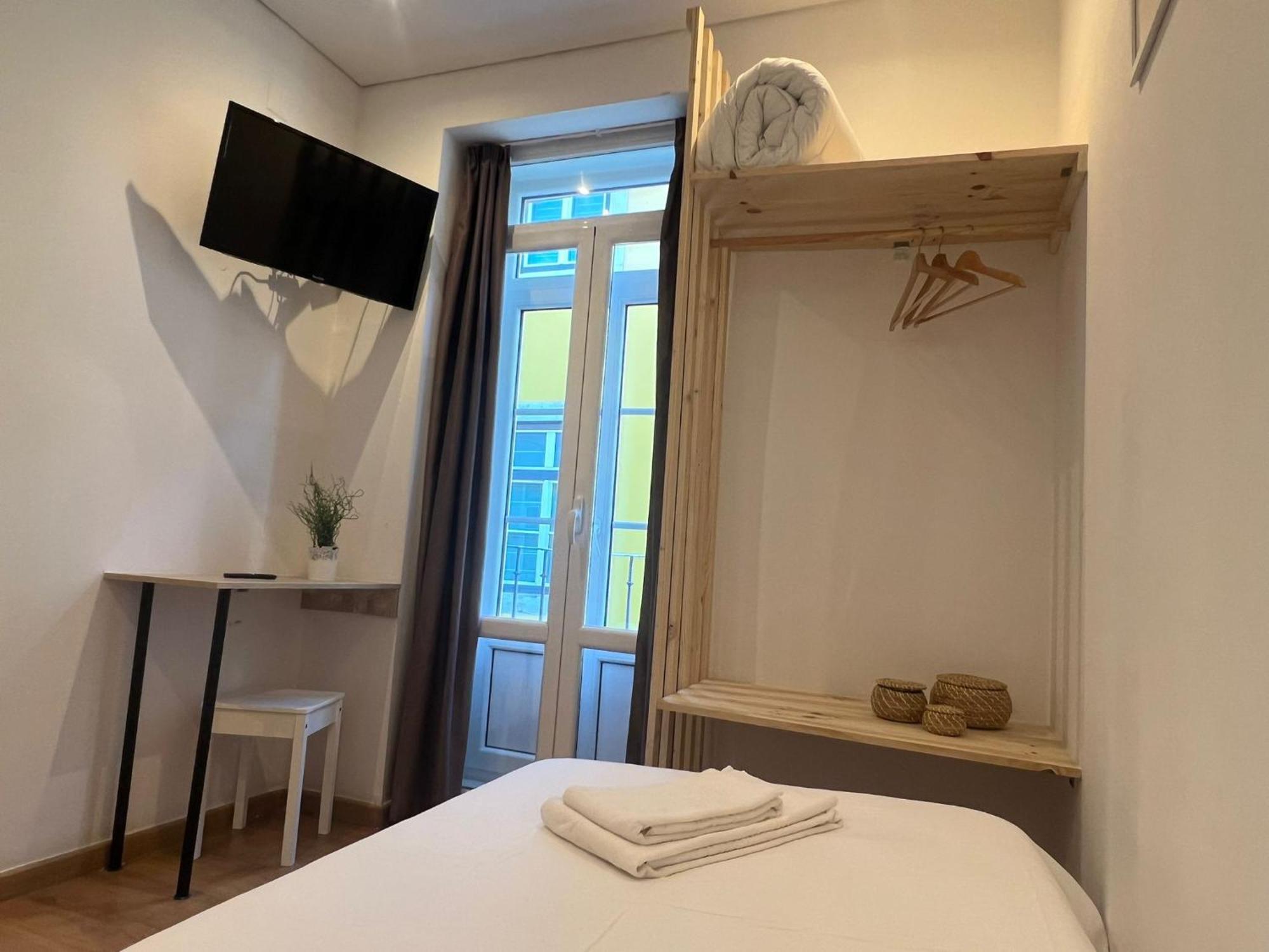 Bairro Alto Hostel Lisbon Luaran gambar